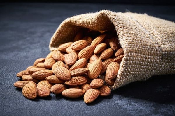 تصویر 3 از خرید بادام مامایی عمده + قیمت فروش استثنایی